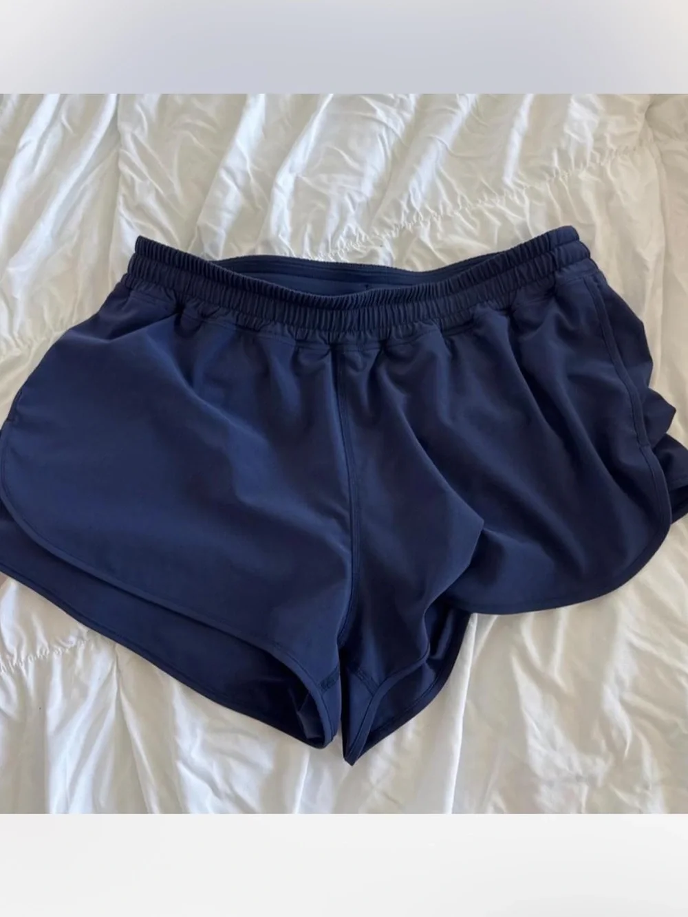 Aritzia Saratosa Navy Blue Shorts
